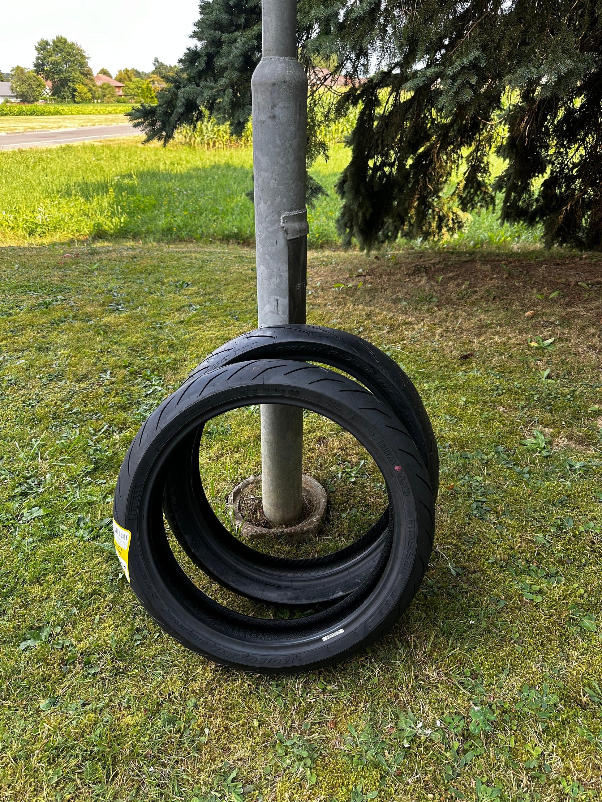 Pirelli Reifen - SMParts