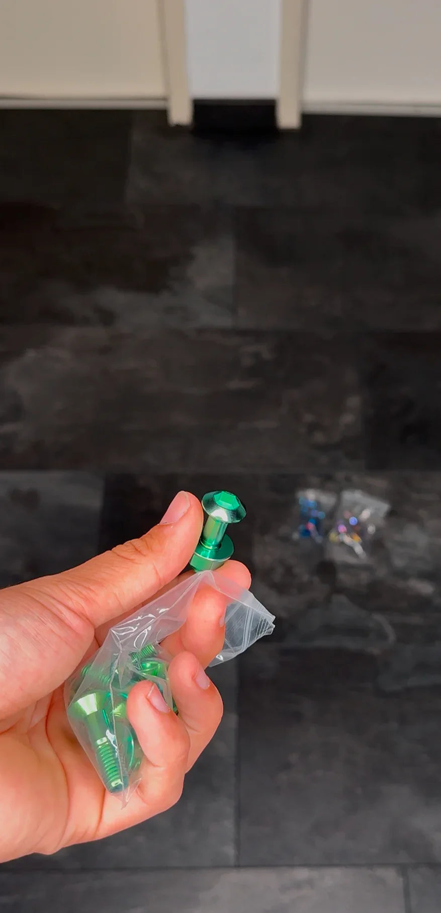 Titanium Kettenrad schrauben m8x30mm + 6x m8 Titan Mutter diverse Farben - SMParts