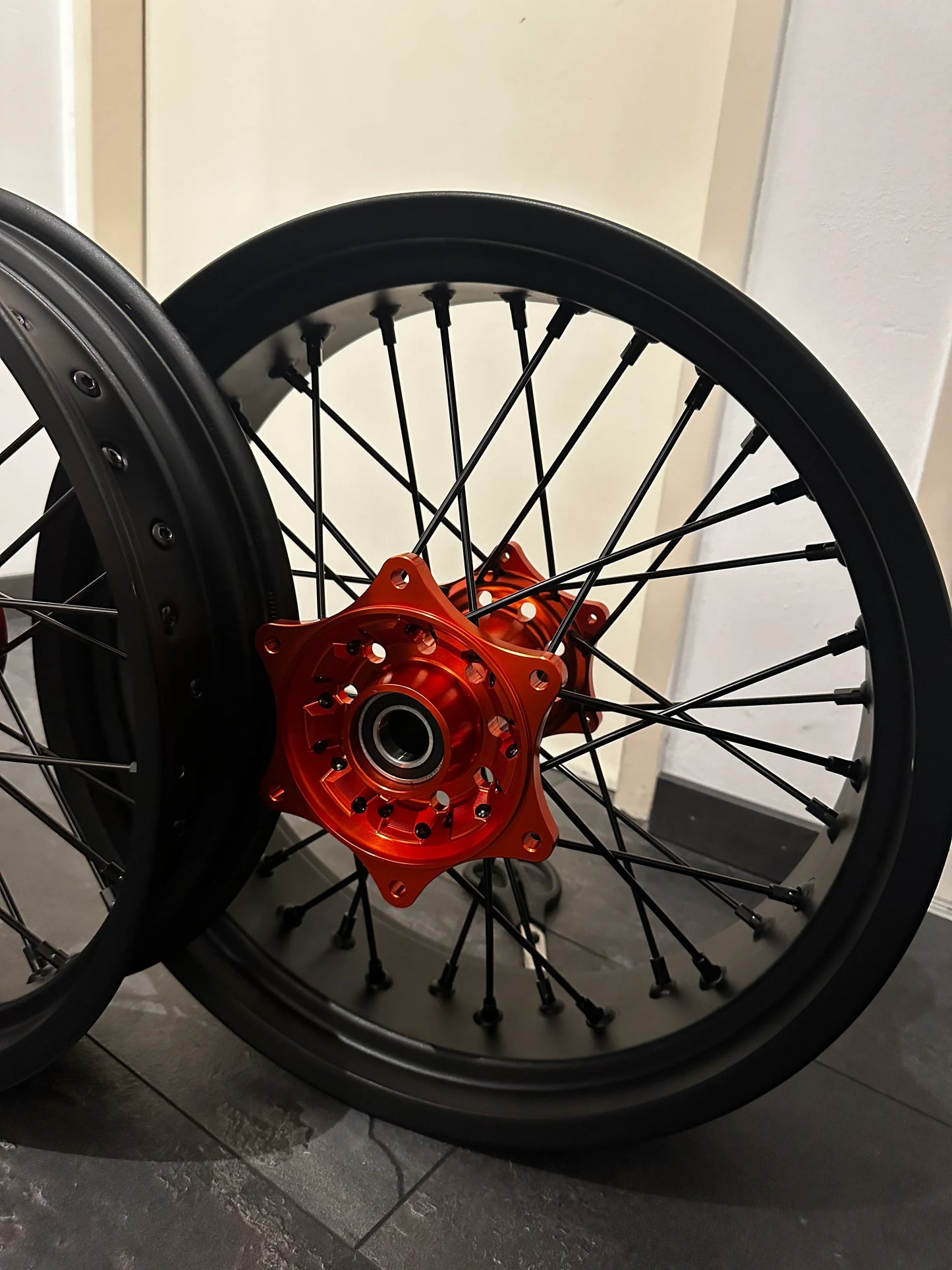 Supermoto Felgensatz Schwarz/ Orange - SMParts