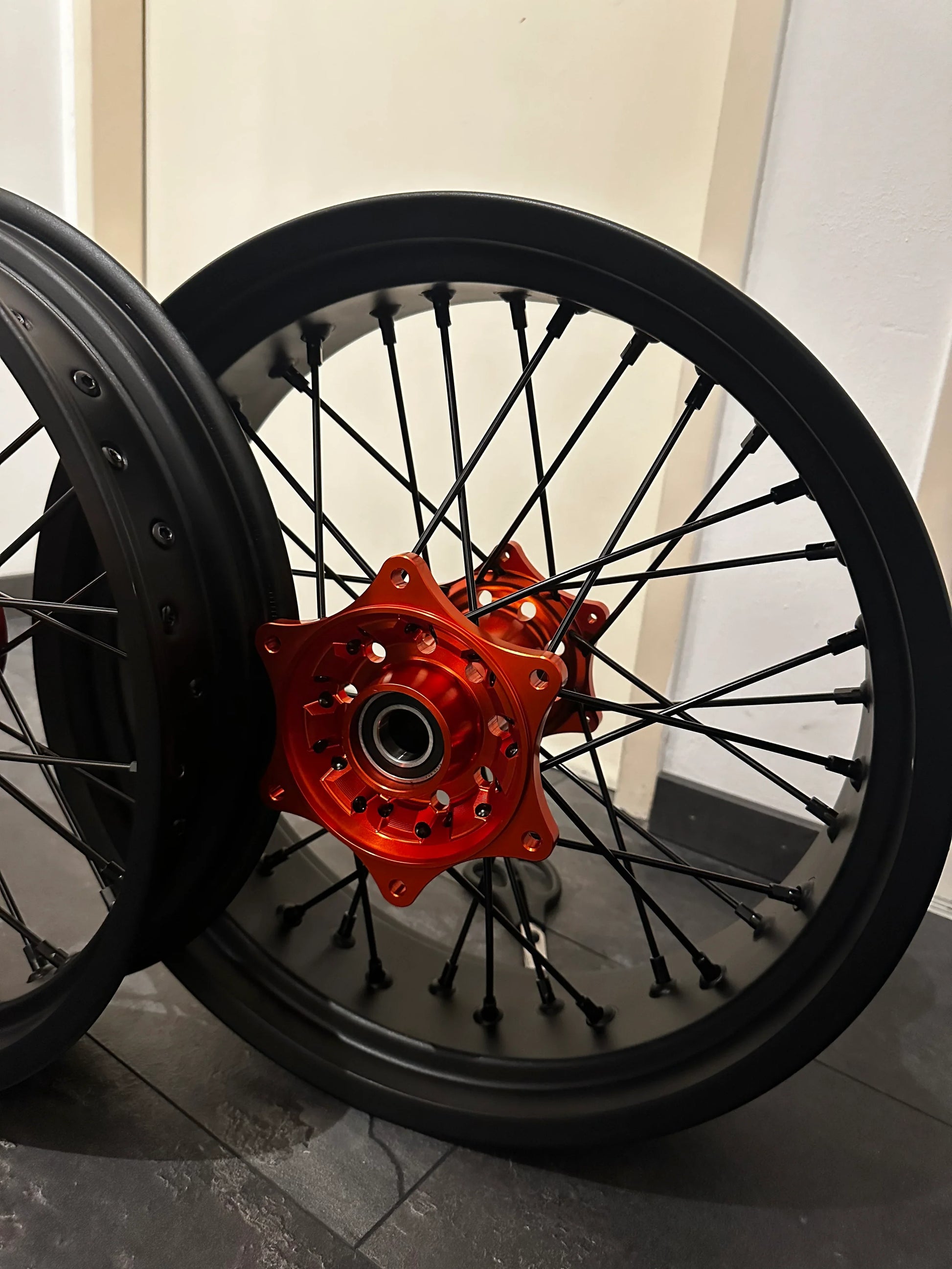 Supermoto Felgensatz Schwarz/ Orange - SMParts