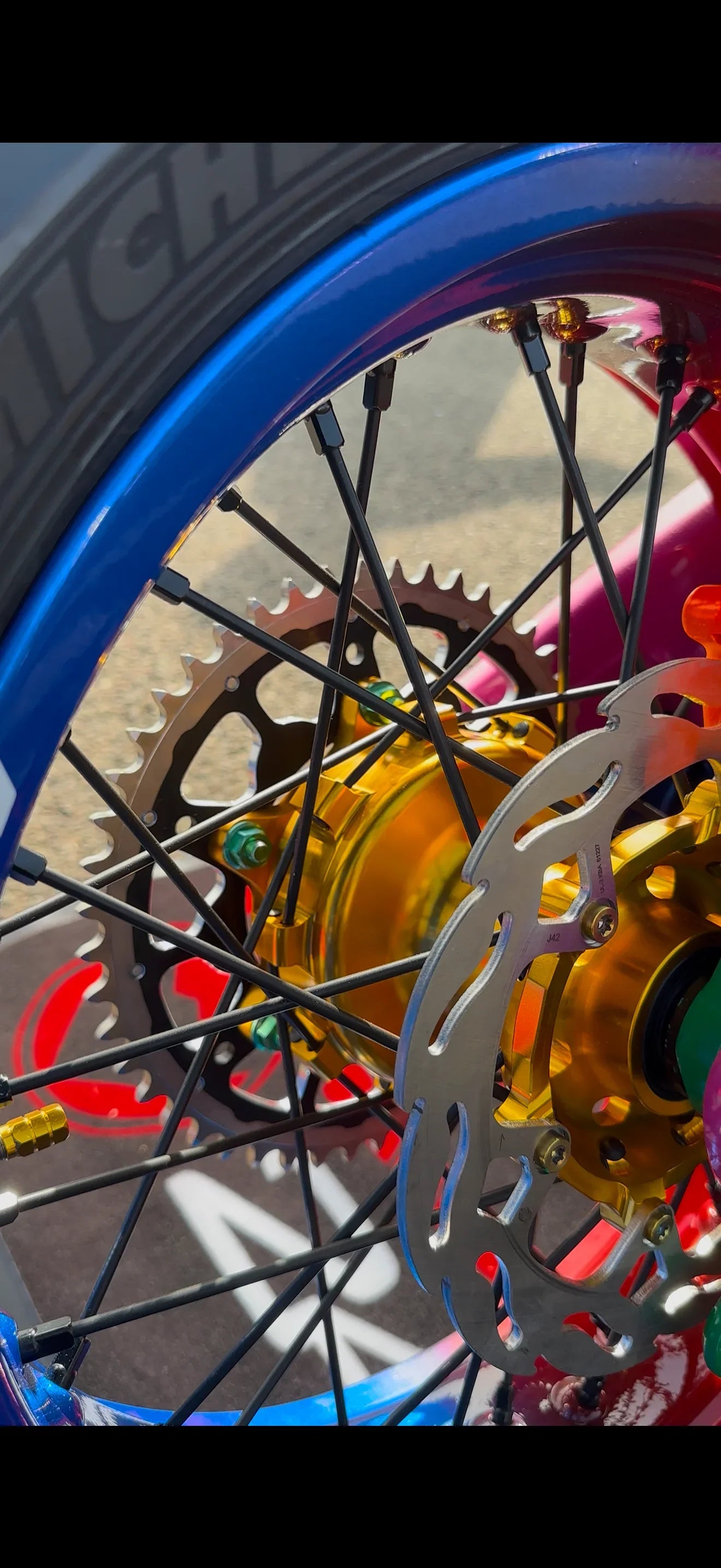 Titanium Kettenrad schrauben m8x30mm + 6x m8 Titan Mutter diverse Farben - SMParts