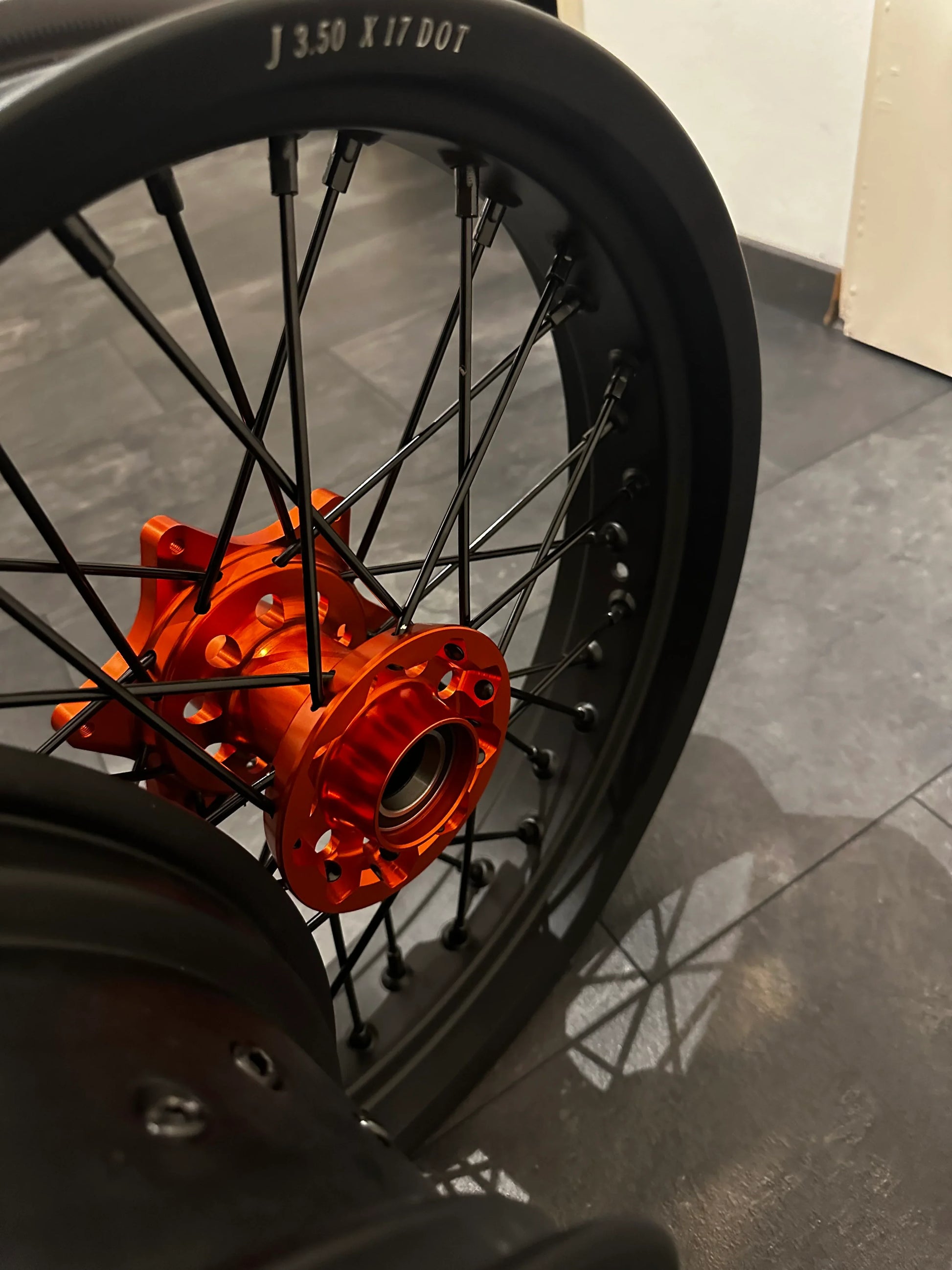 Supermoto Felgensatz Schwarz/ Orange - SMParts