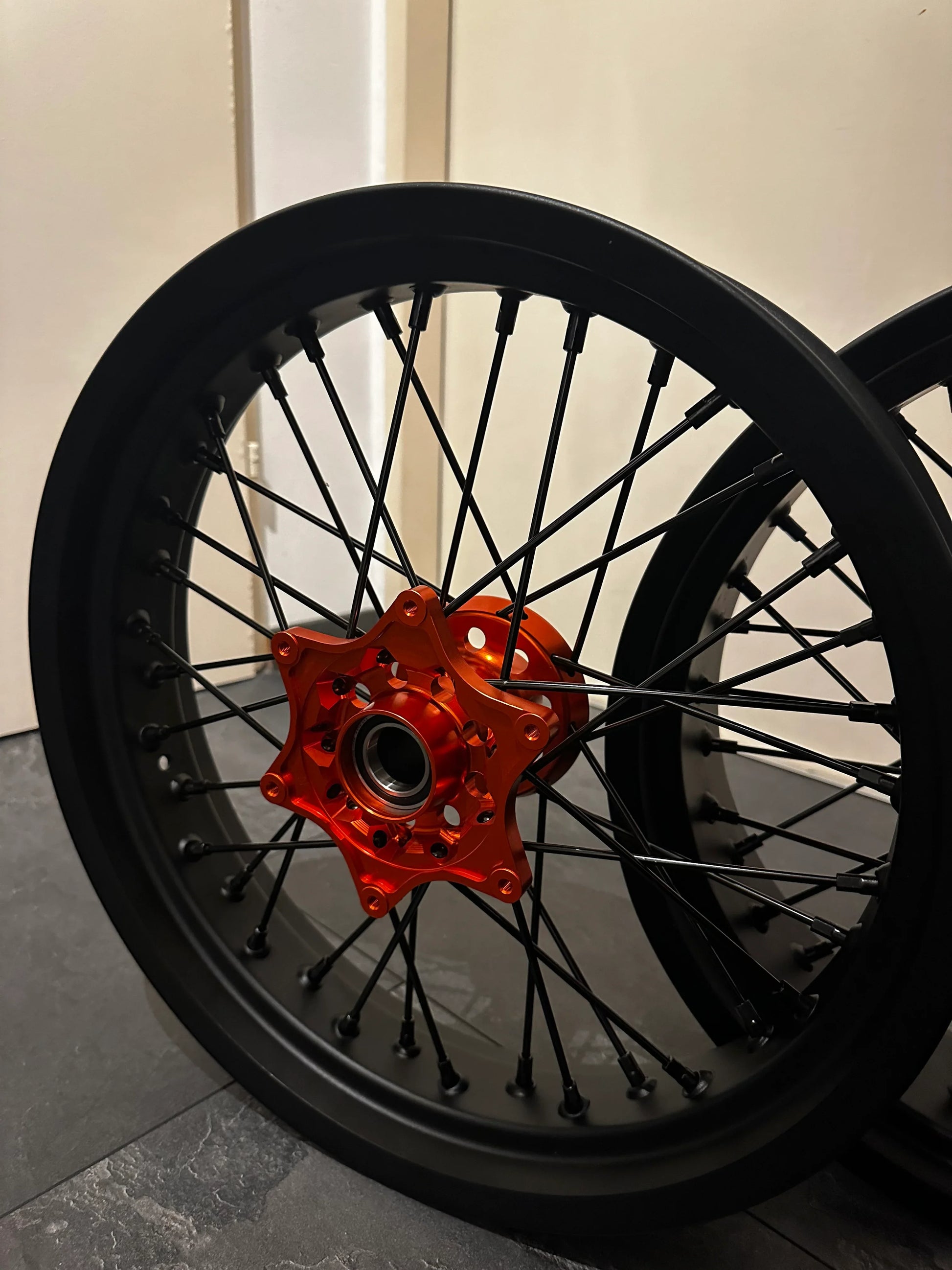 Supermoto Felgensatz Schwarz/ Orange - SMParts