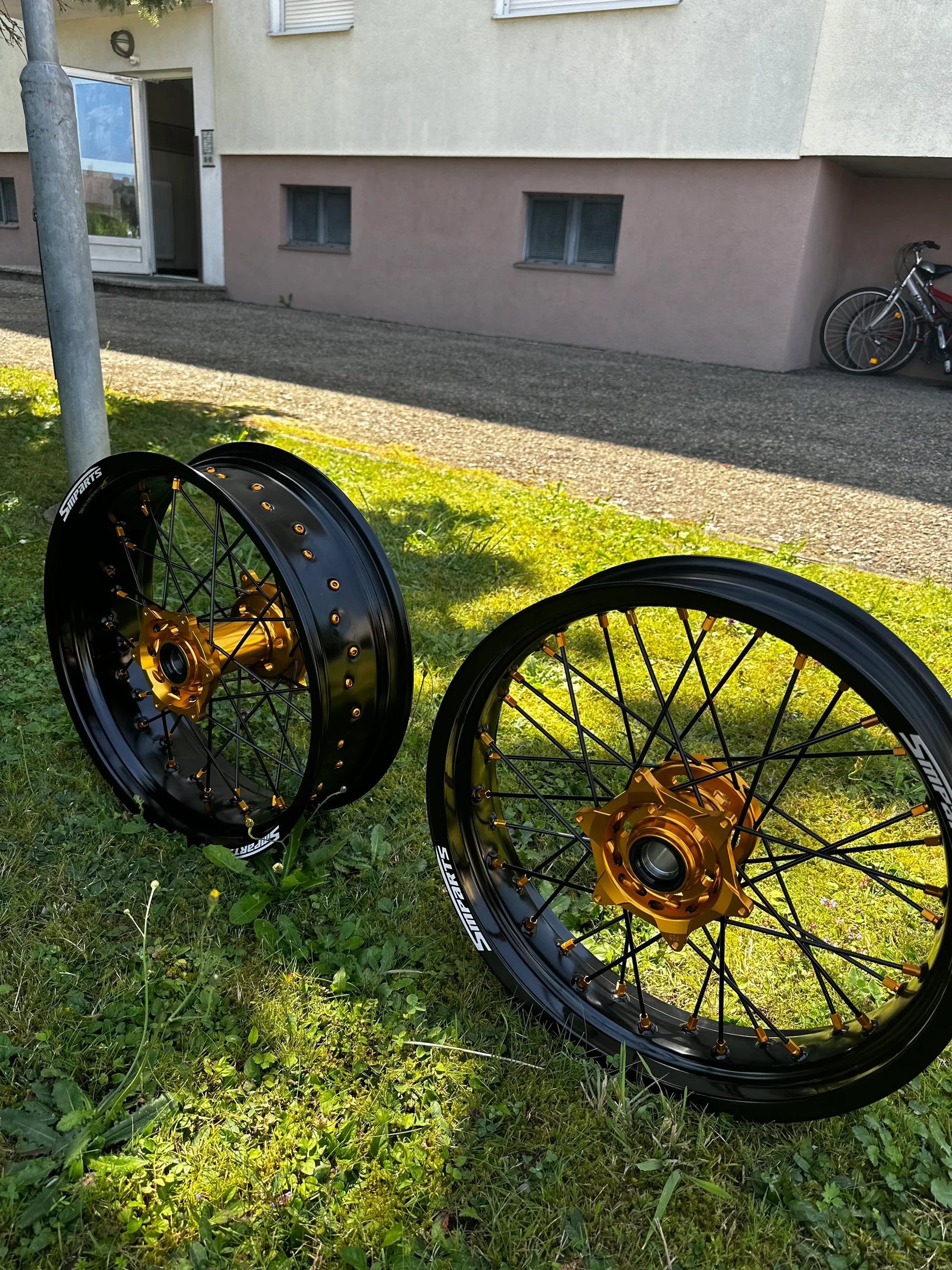 100% CUSTOM SMParts Felgensatz - SMParts