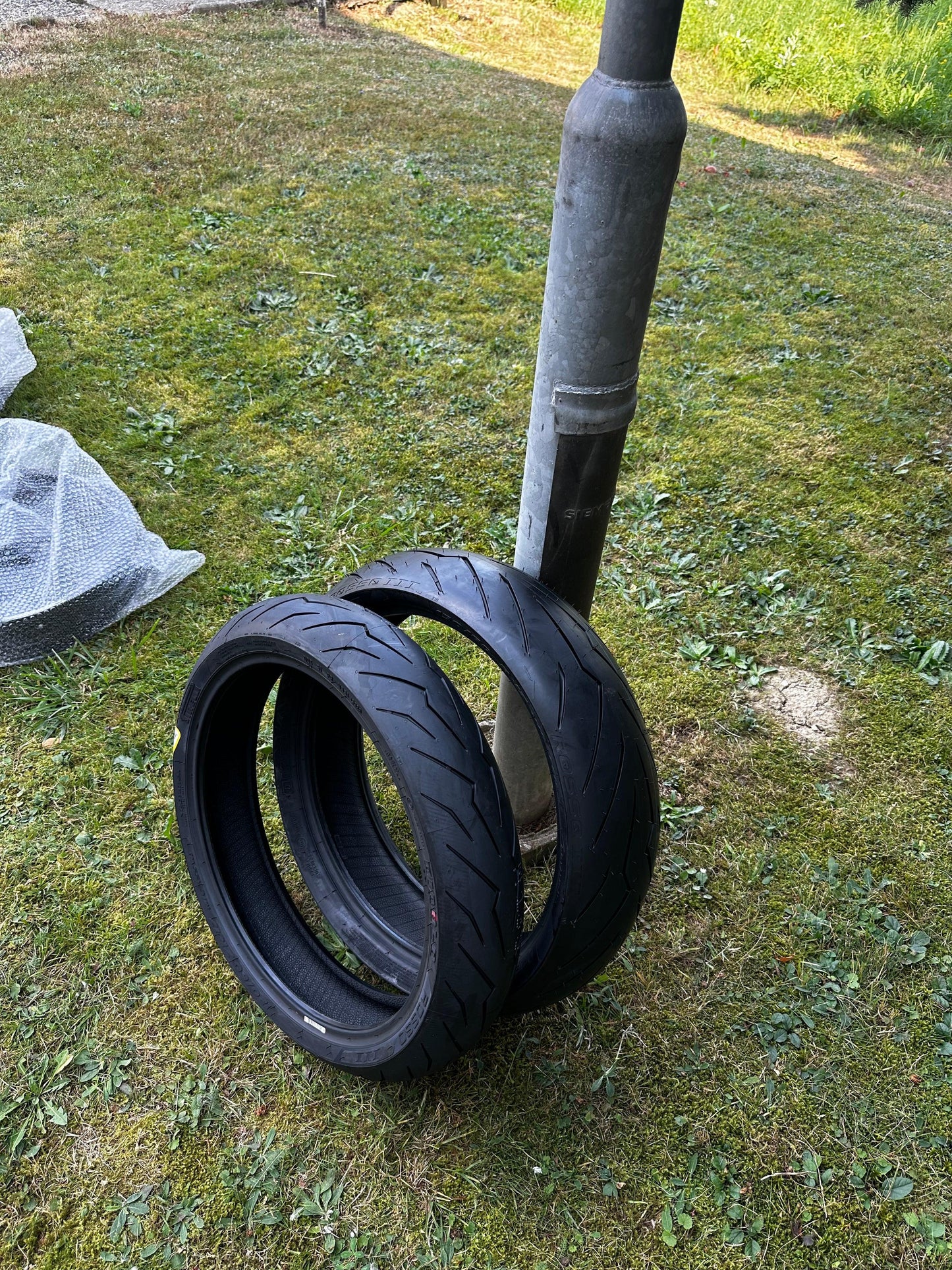 Pirelli Reifen - SMParts