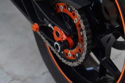SM Project Achsblöcke mit Sturzpads KTM / Husqvarna / GasGas – Orange