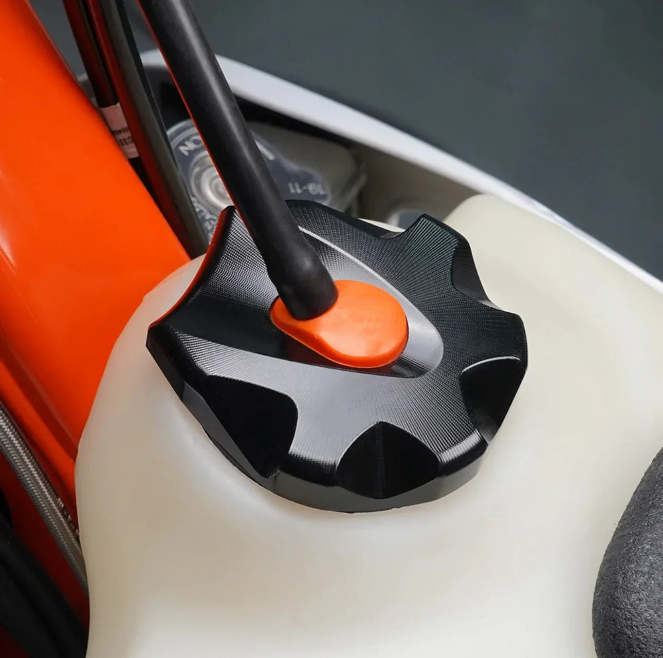 Tankdeckel Abdeckung KTM / Husqvarna - SMParts