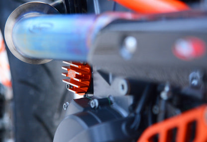 SM Project Ölfilterdeckel mit Kühlrippen – links KTM 690 / Husqvarna 701 / GasGas 700